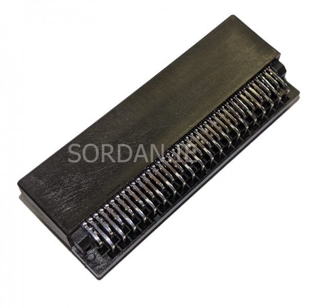 Edge Chip Memory Expansion Port Trapdoor Connector for Amiga 600